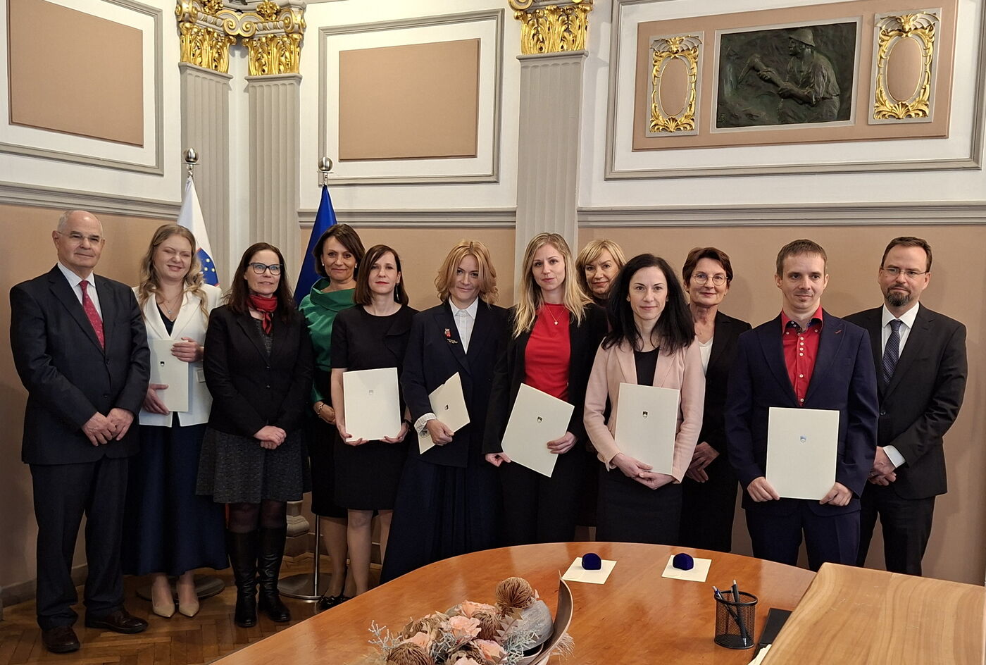 Priseglo šest državnih tožilcev